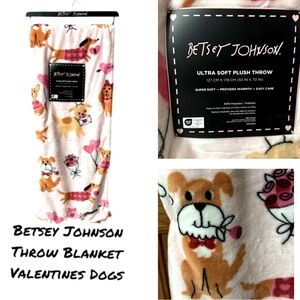 Betsey Johnson Valentine's Day Blanket Throw Dogs Flowers Hearts 50”x70”